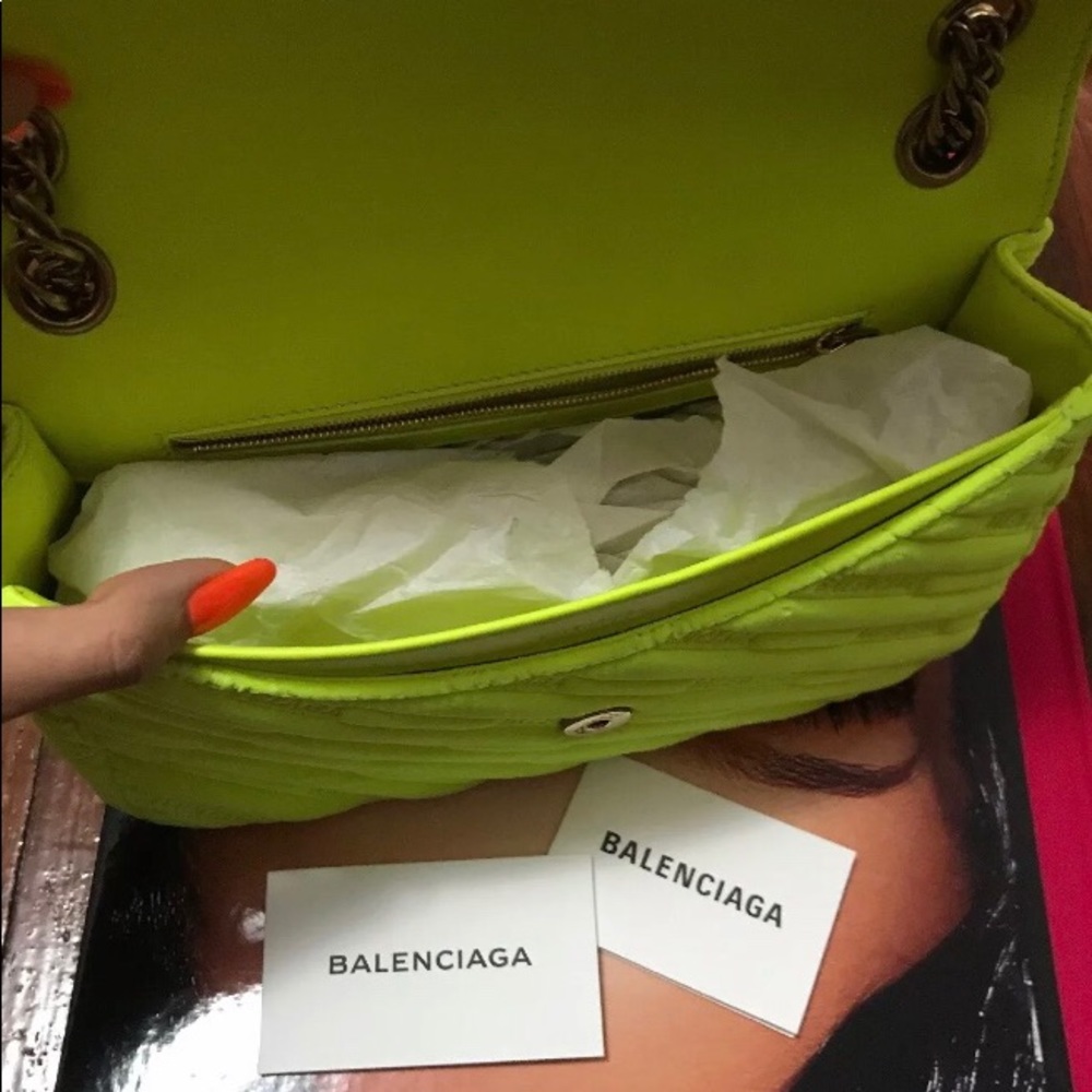 Balenciaga BB Logo Neon Velvet Bag - Picture 9 of 13